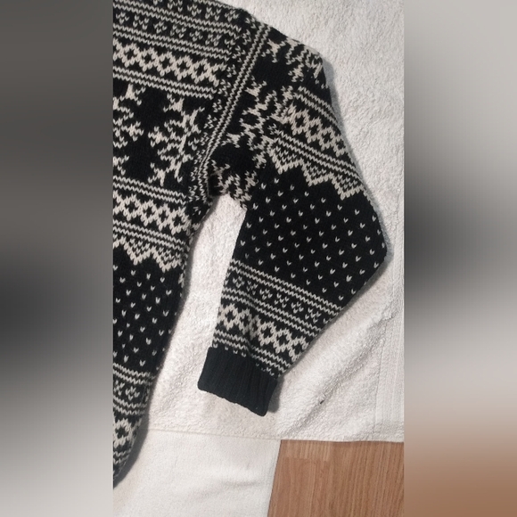 Vintage ROOTS Canada 100% Wool Snowflake Winter Christmas Knit Sweater -Mens XL - Picture 6 of 12